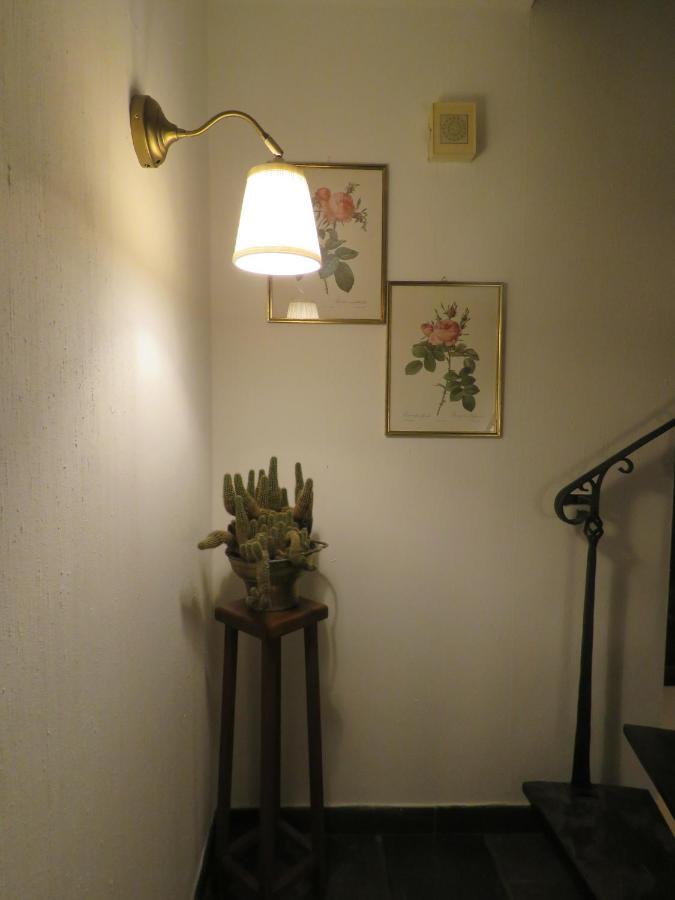 Guesthouse La Maison De Fille 디에스트 외부 사진