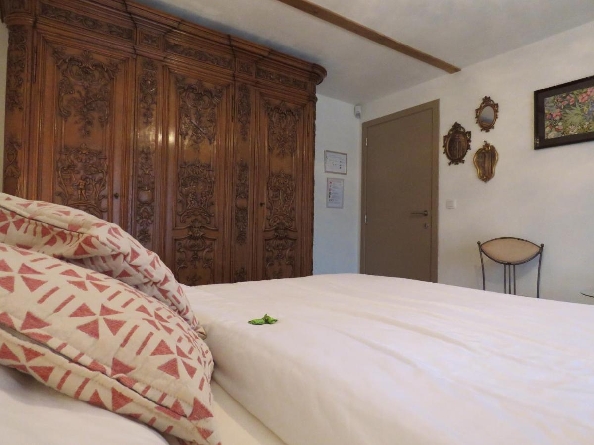 Guesthouse La Maison De Fille 디에스트 외부 사진