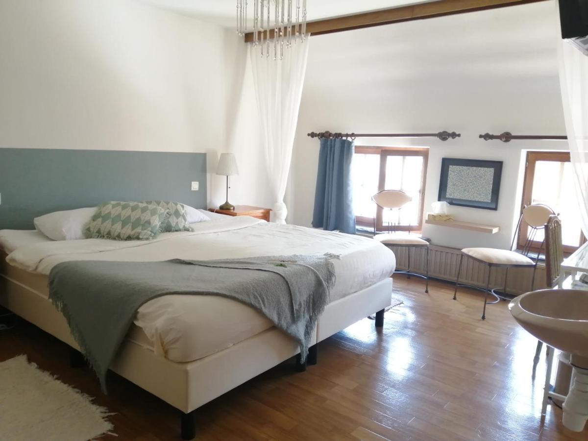 Guesthouse La Maison De Fille 디에스트 외부 사진