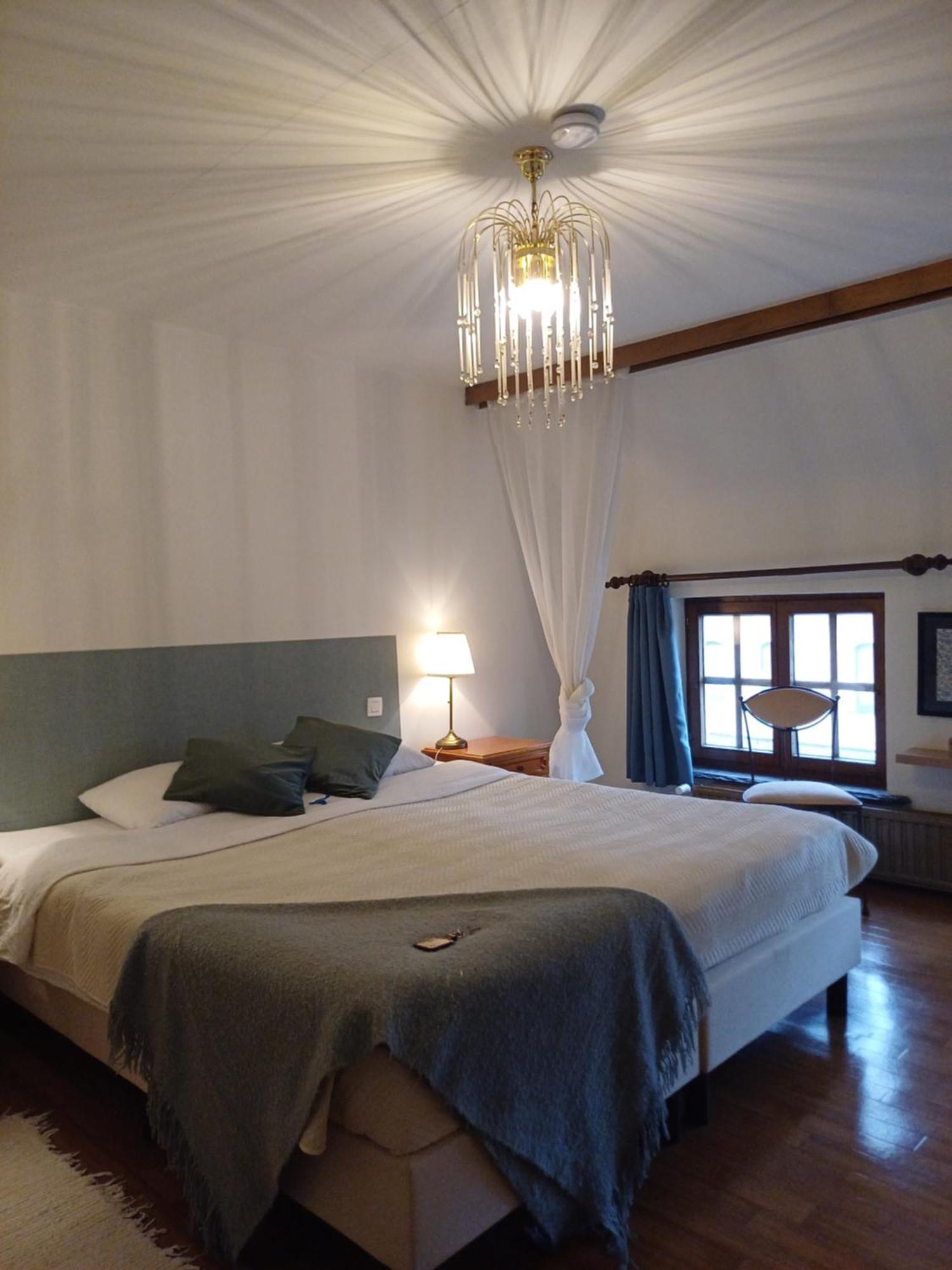 Guesthouse La Maison De Fille 디에스트 외부 사진